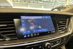 Valkoinen Opel Insignia 2021 kuva 16.