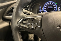 Valkoinen Opel Insignia 2021 kuva 19.