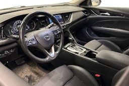 valkoinen Opel Insignia 2021 kuva 3.