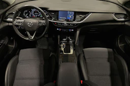 valkoinen Opel Insignia 2021 kuva 7.