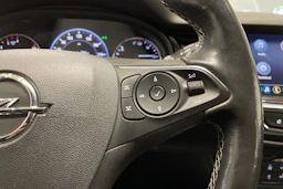 valkoinen Opel Insignia 2021 kuva 20.