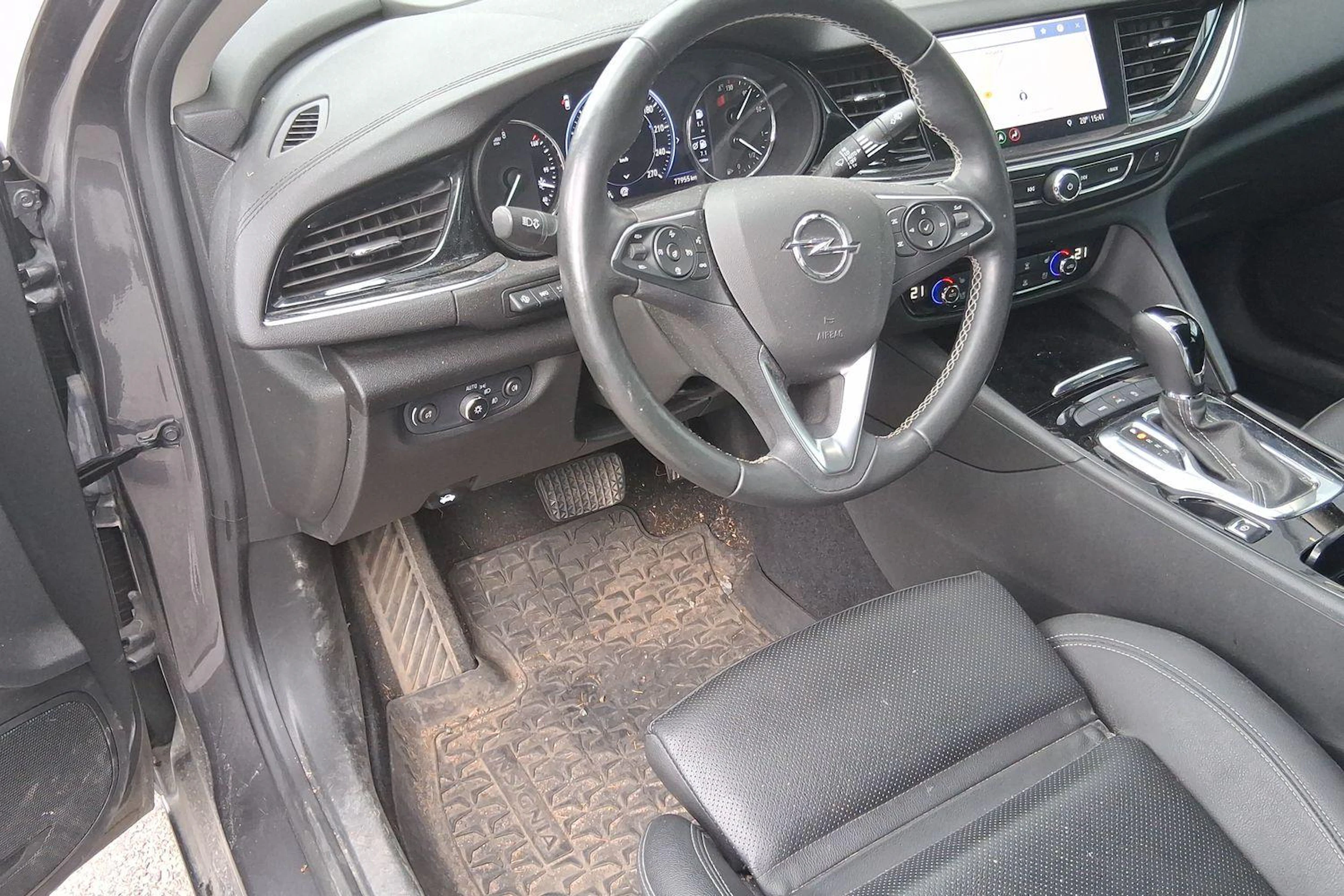 harmaa Opel Insignia 2022 kuva 3.