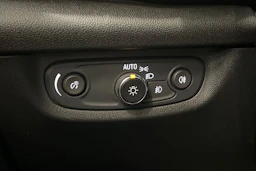 harmaa Opel Insignia 2022 kuva 18.