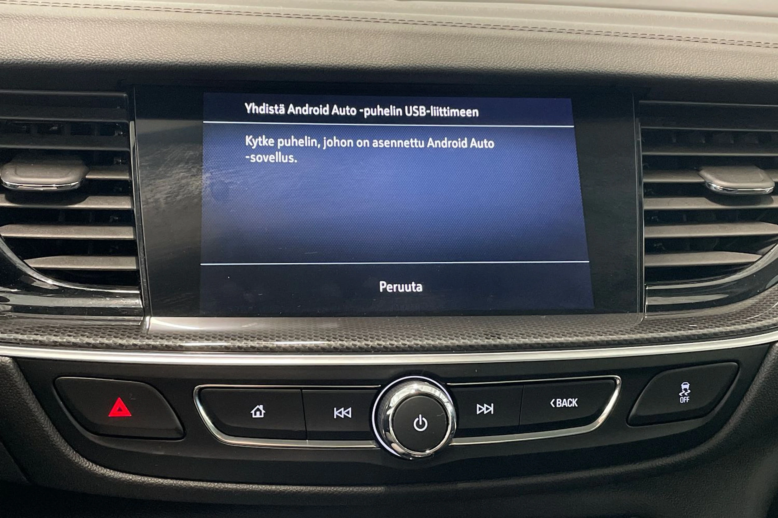 harmaa Opel Insignia 2022 kuva 23.