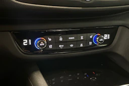 harmaa Opel Insignia 2022 kuva 27.