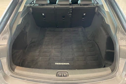harmaa Opel Insignia 2022 kuva 30.