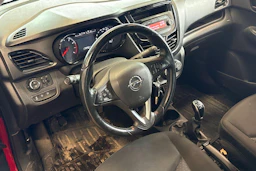 punainen Opel Karl 2016 kuva 3.