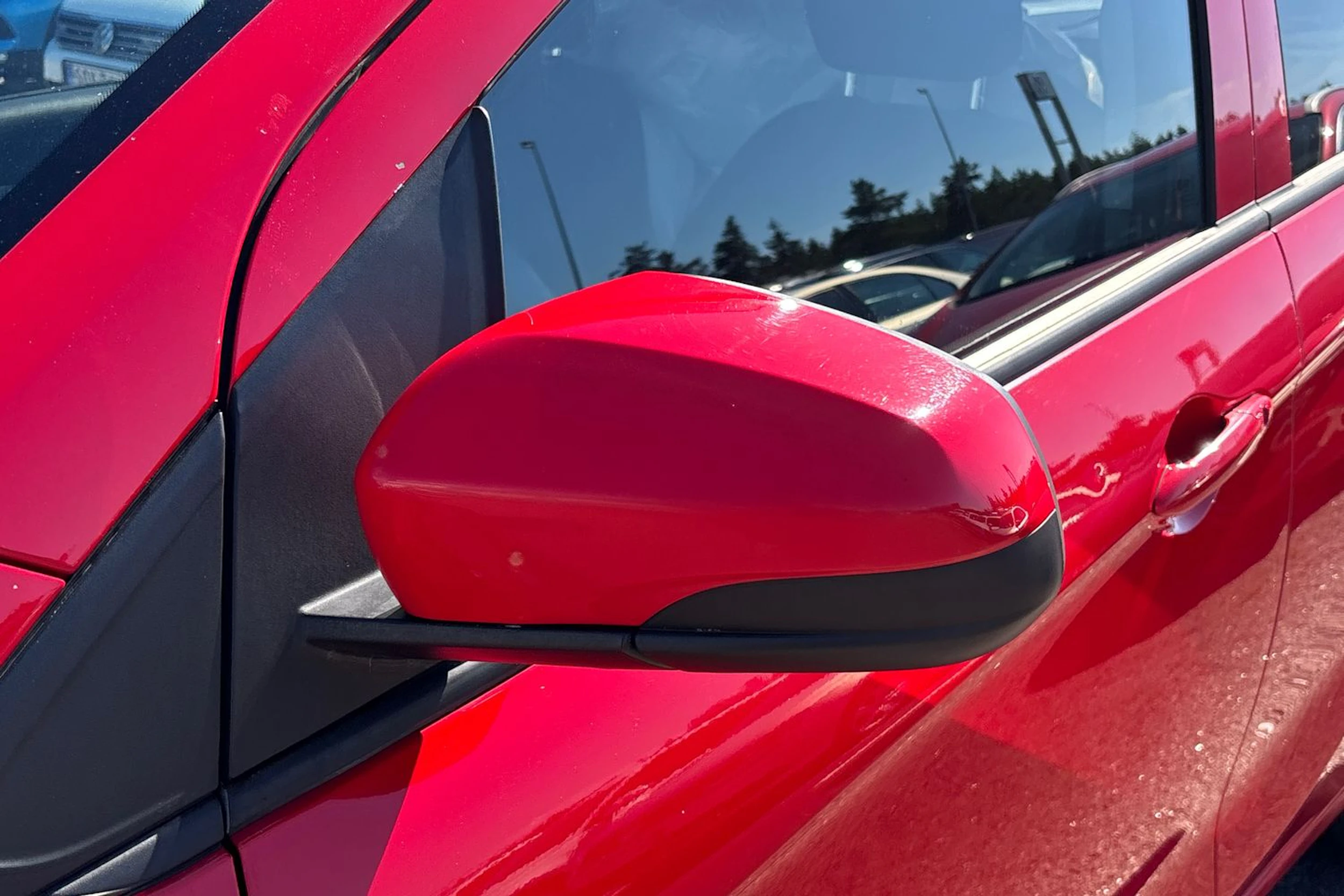 punainen Opel Karl 2016 kuva 31.