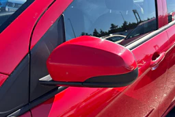 punainen Opel Karl 2016 kuva 31.
