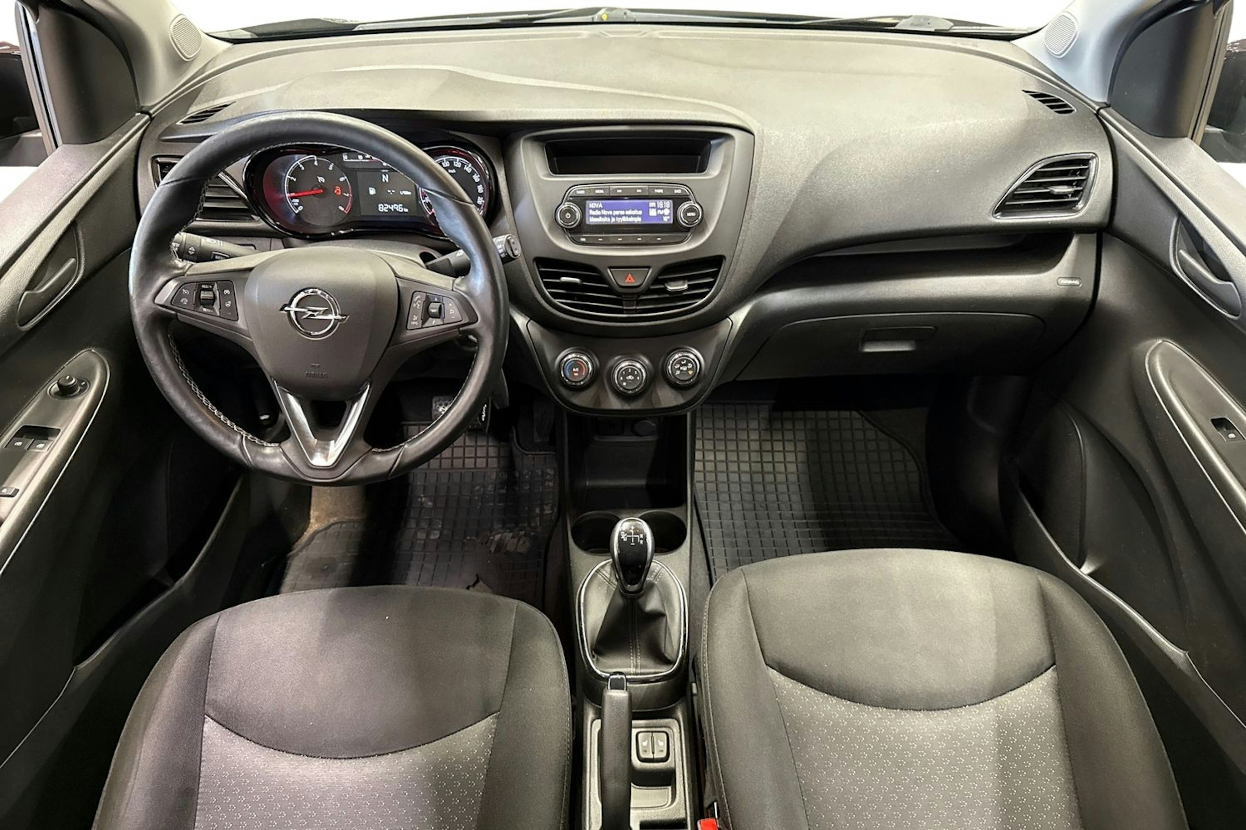 musta Opel Karl 2017 kuva 9.