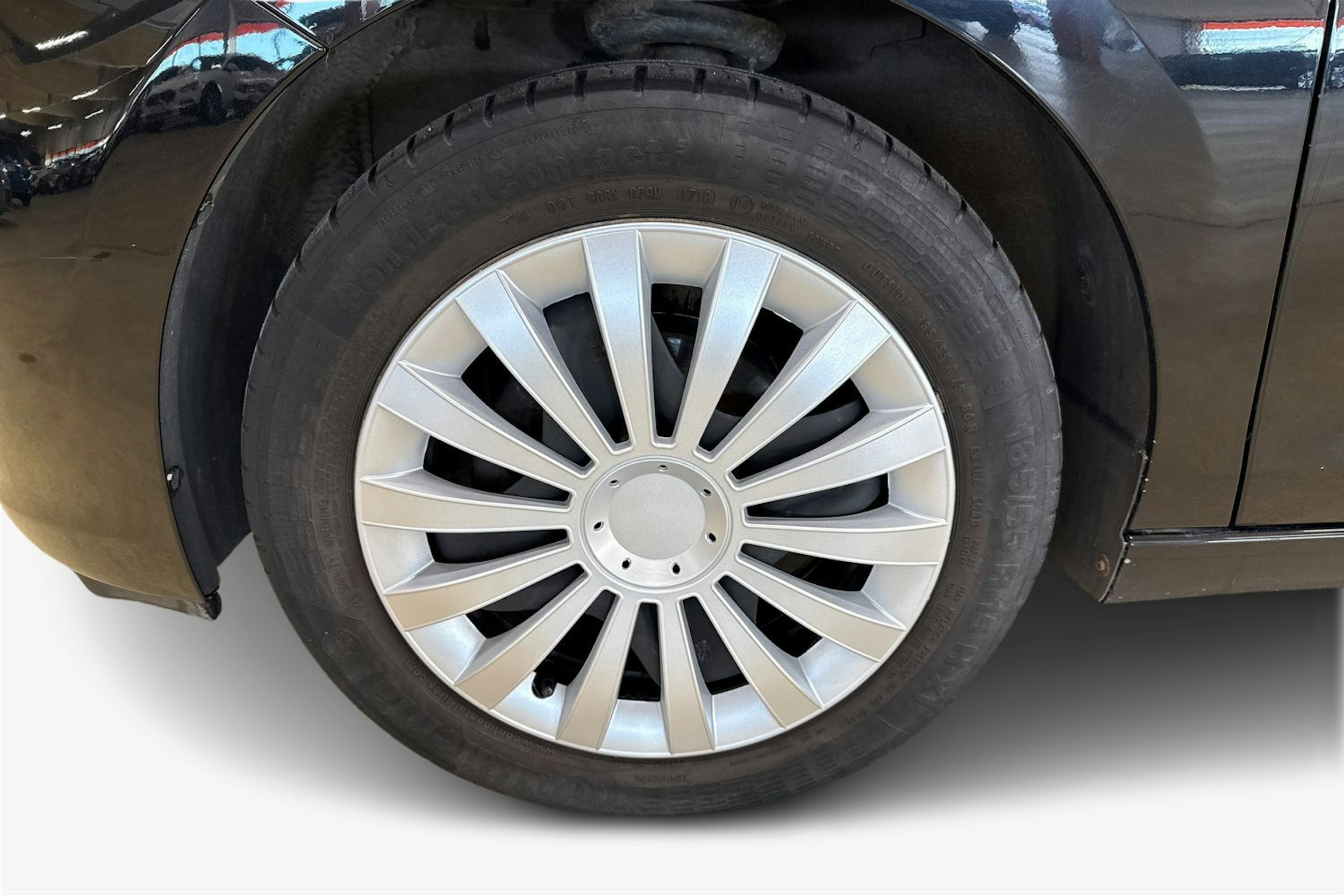 musta Opel Karl 2017 kuva 11.