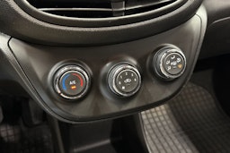 musta Opel Karl 2017 kuva 19.