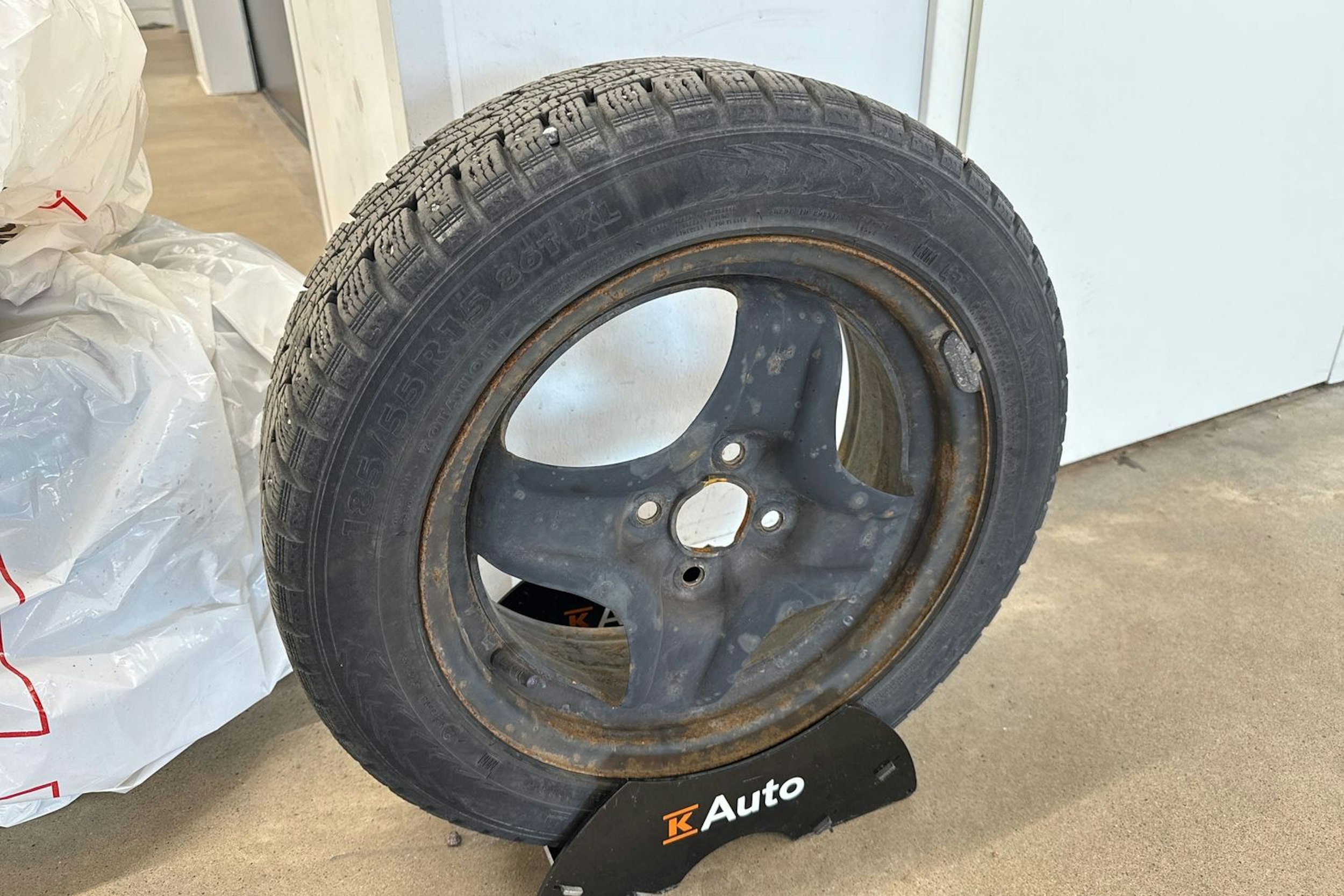 musta Opel Karl 2017 kuva 24.