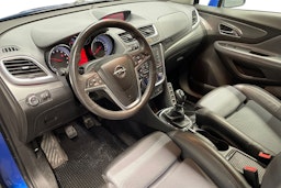 sininen Opel Mokka 2013 kuva 6.