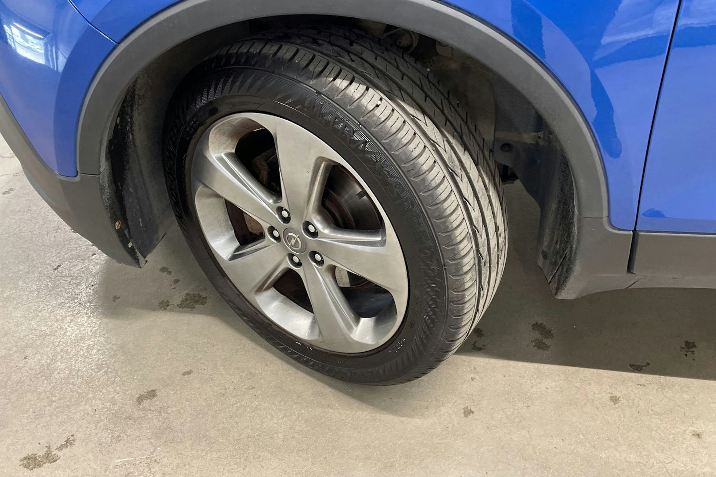 sininen Opel Mokka 2013 kuva 10.