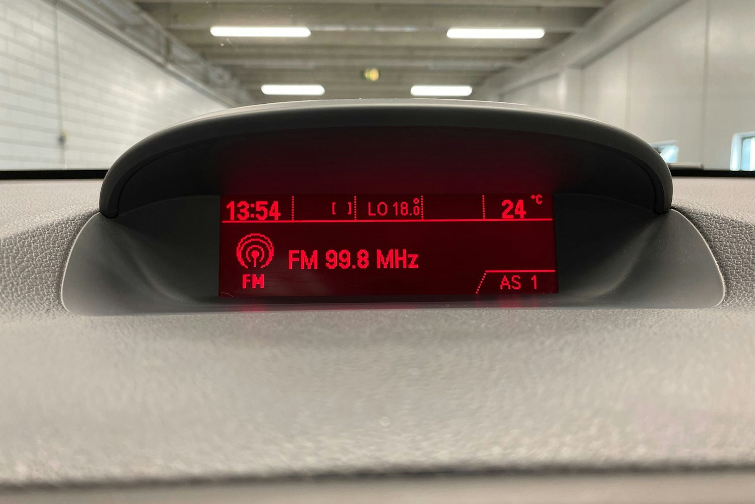 sininen Opel Mokka 2013 kuva 14.