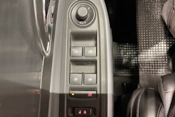 sininen Opel Mokka 2013 kuva 17.