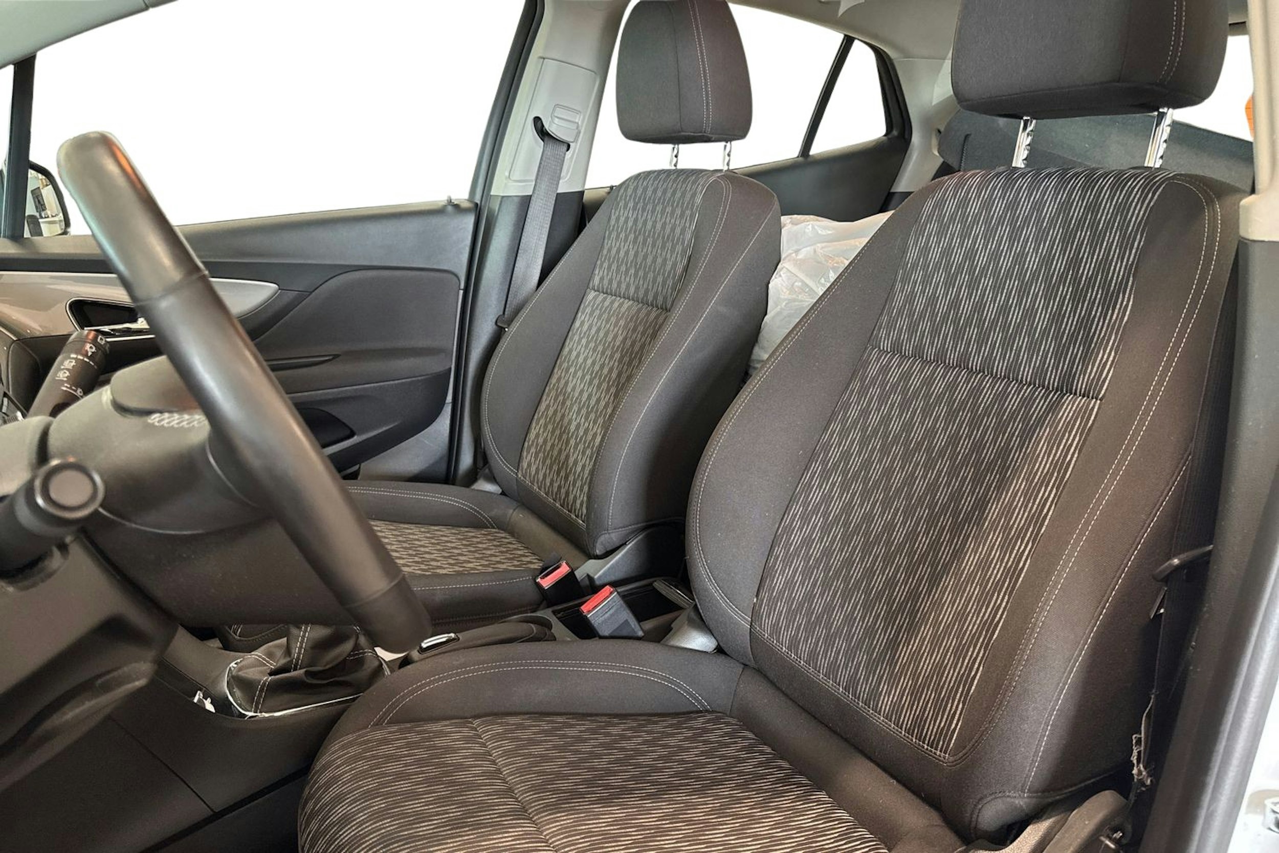 valkoinen Opel Mokka 2014 kuva 8.
