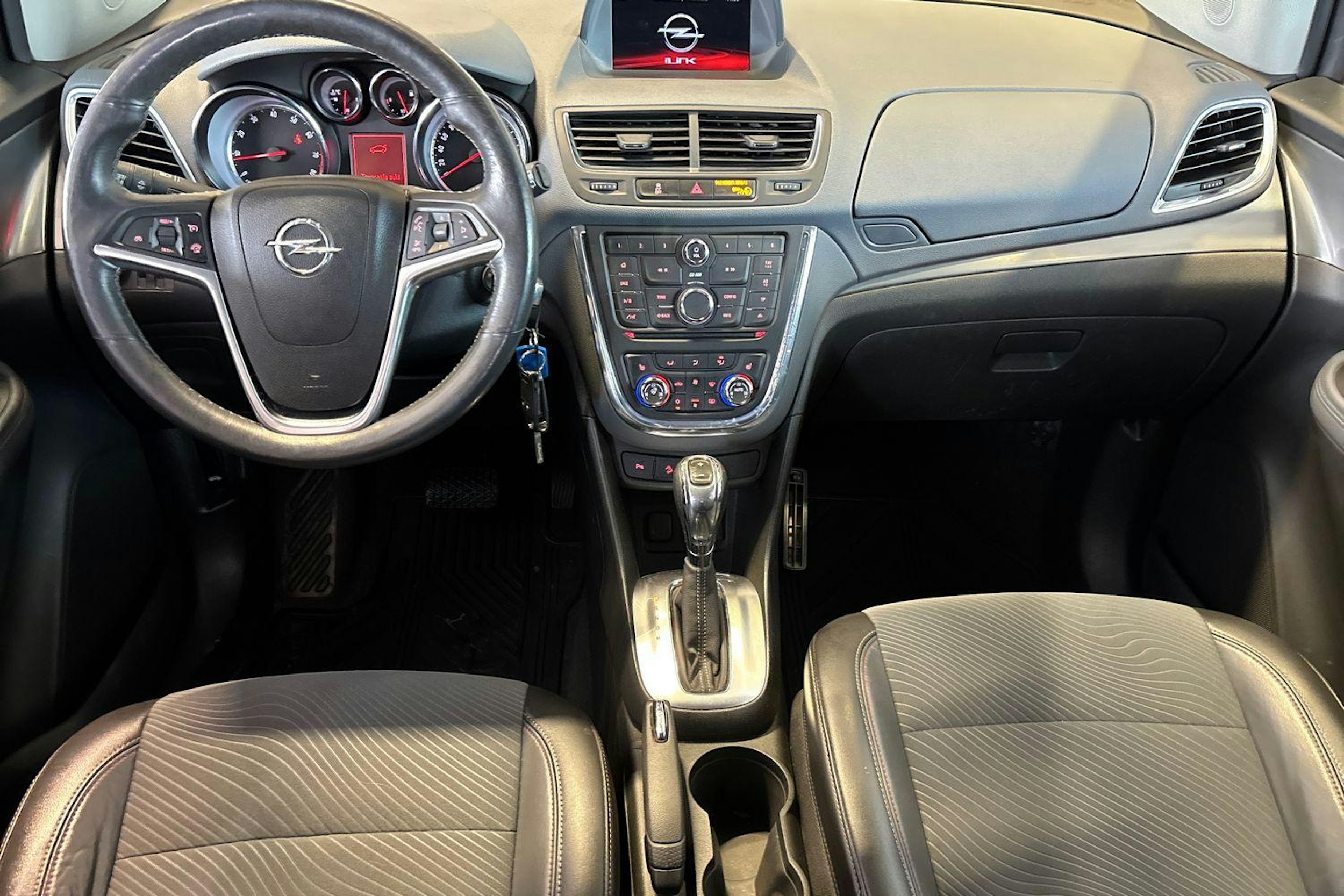 Oranssi Opel Mokka 2014 kuva 7.