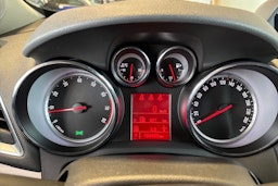 Oranssi Opel Mokka 2014 kuva 11.