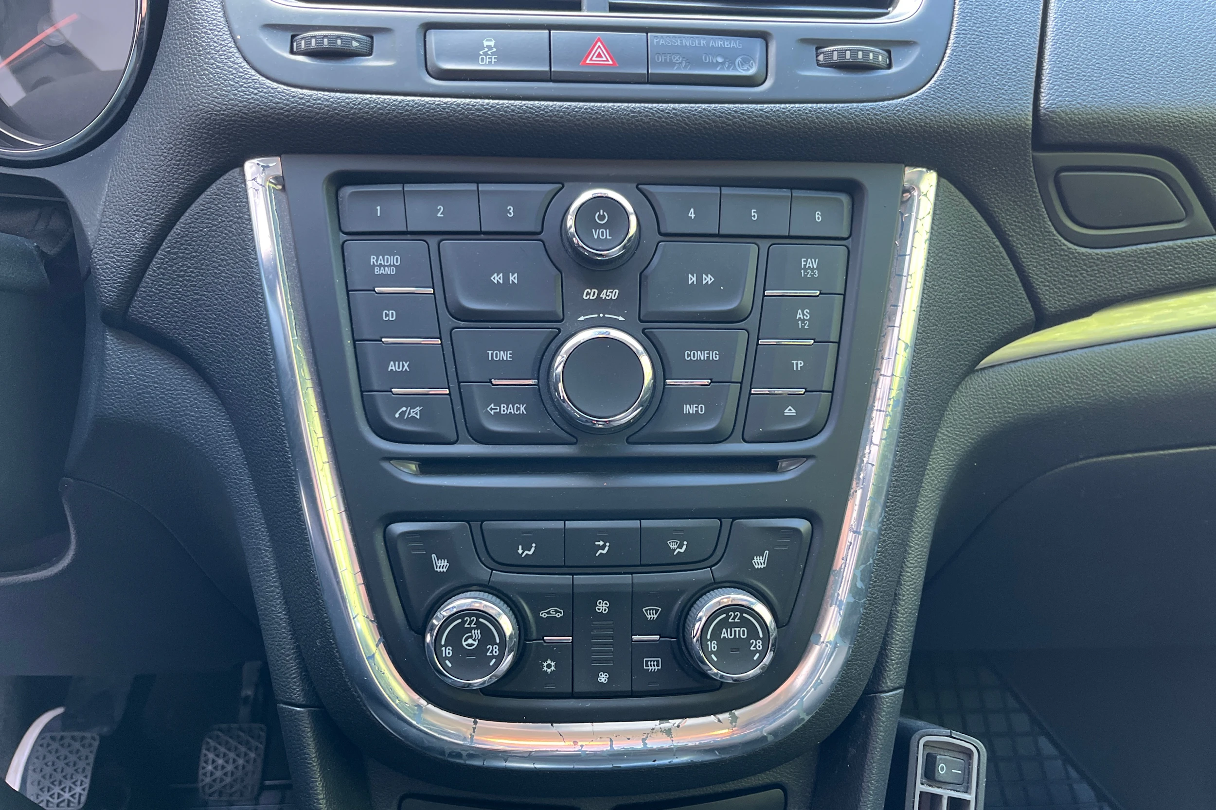valkoinen Opel Mokka 2014 kuva 14.