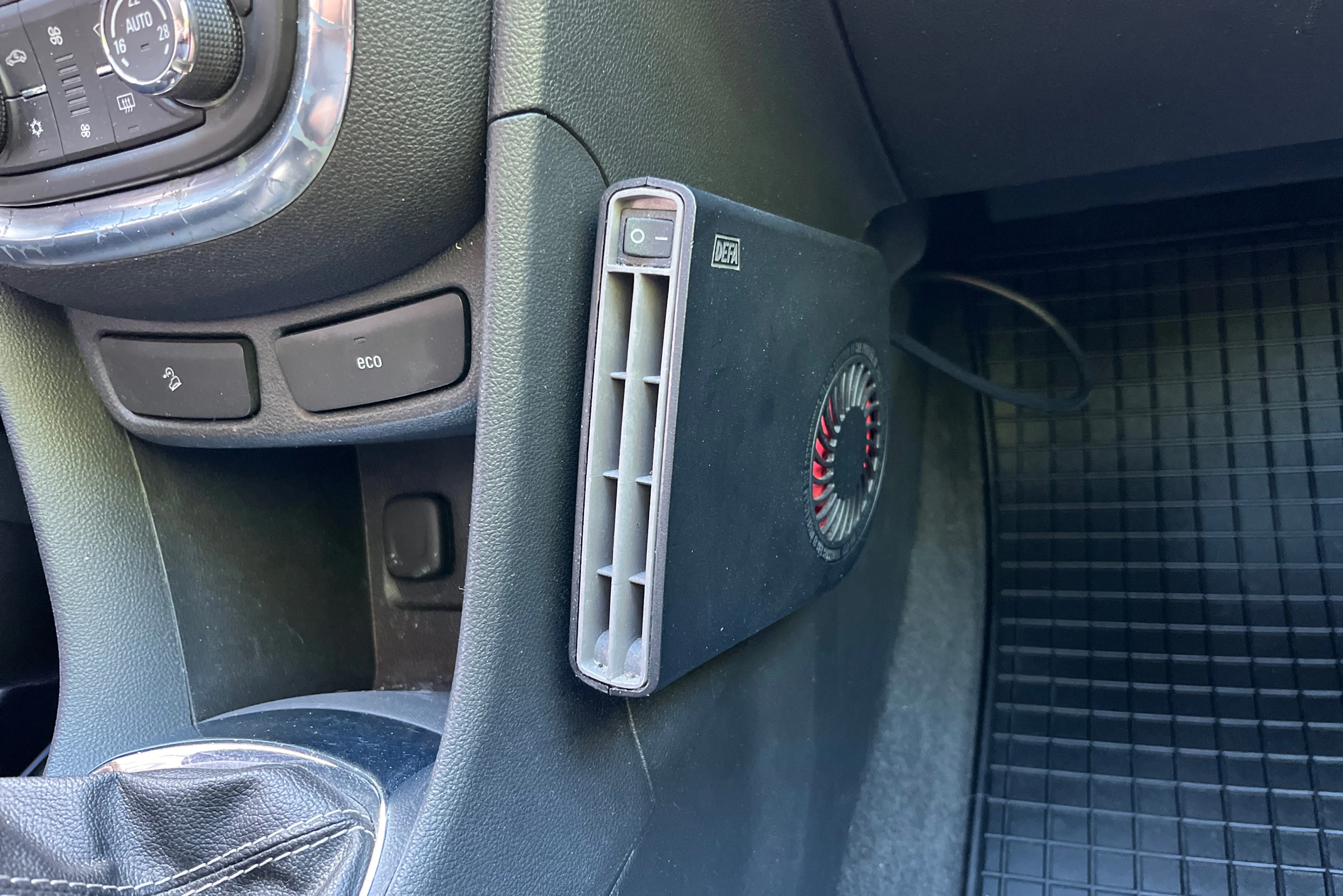 valkoinen Opel Mokka 2014 kuva 15.