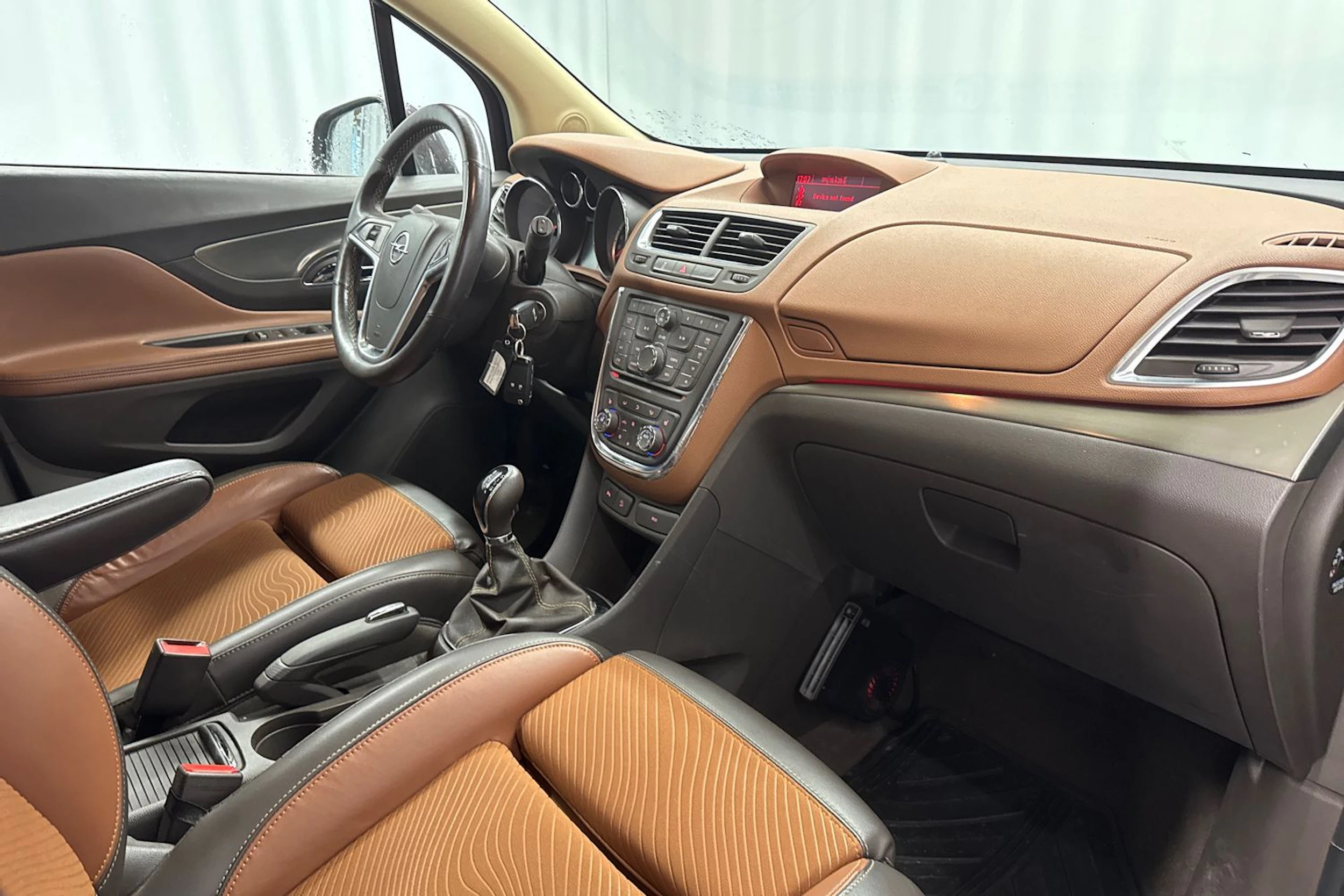 ruskea (beige) Opel Mokka 2014 kuva 6.