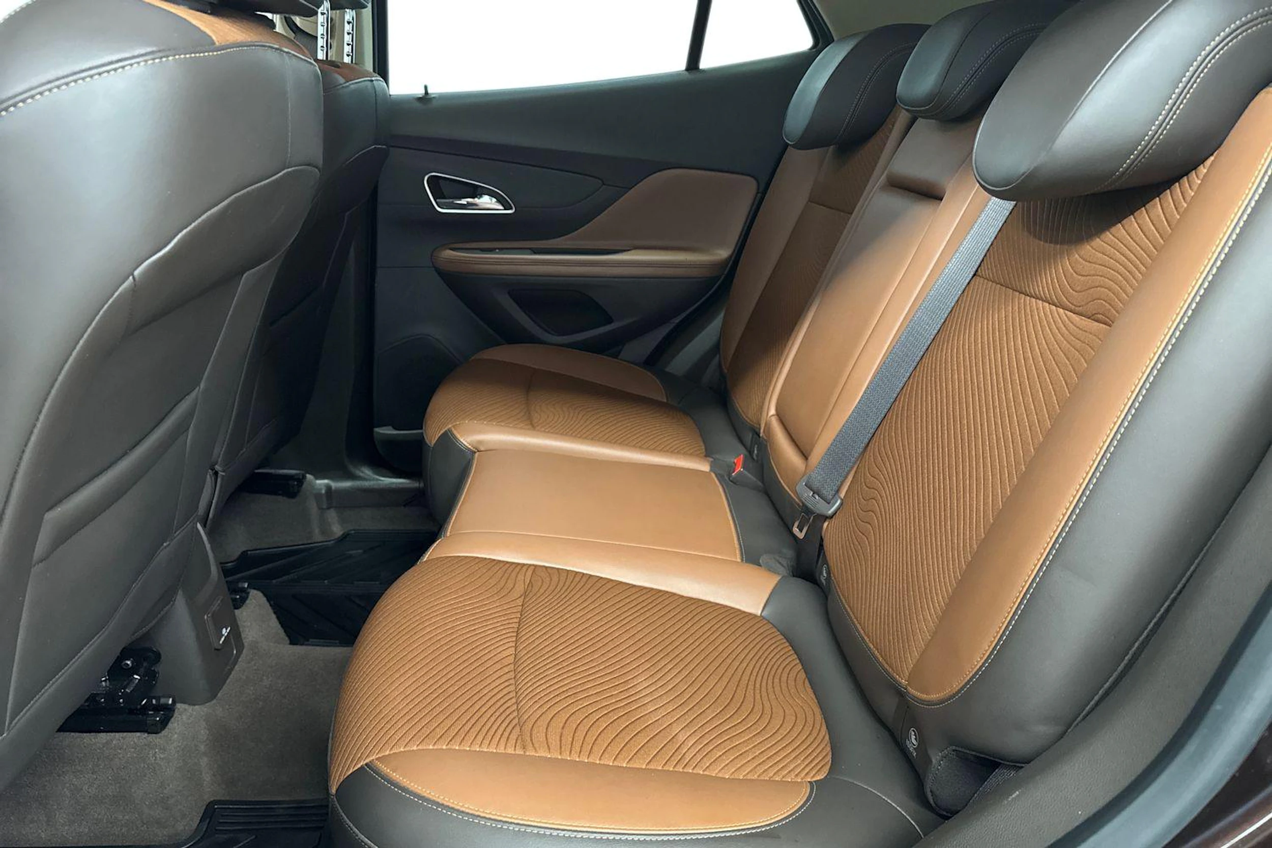 ruskea (beige) Opel Mokka 2014 kuva 8.