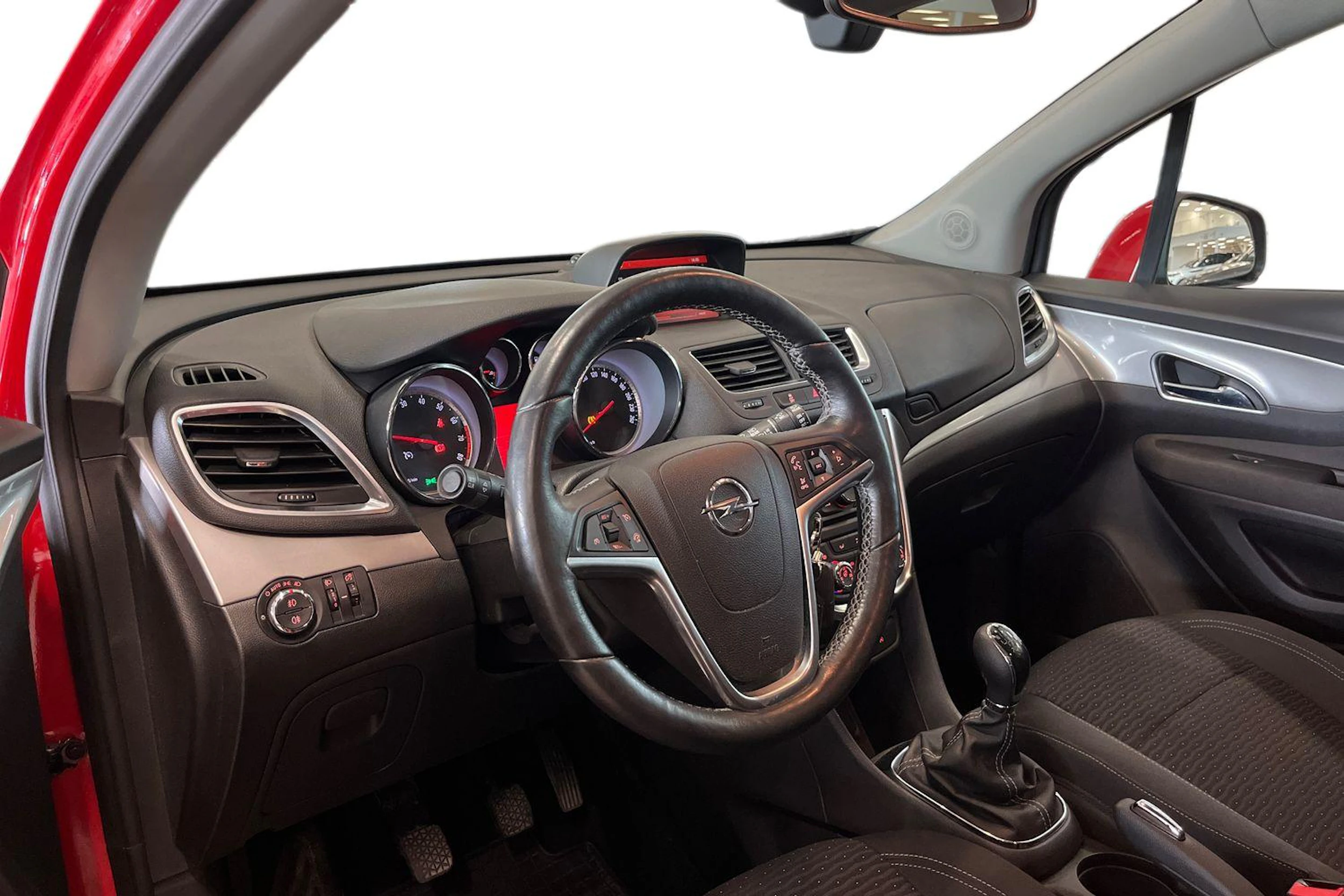 punainen Opel Mokka 2016 kuva 6.