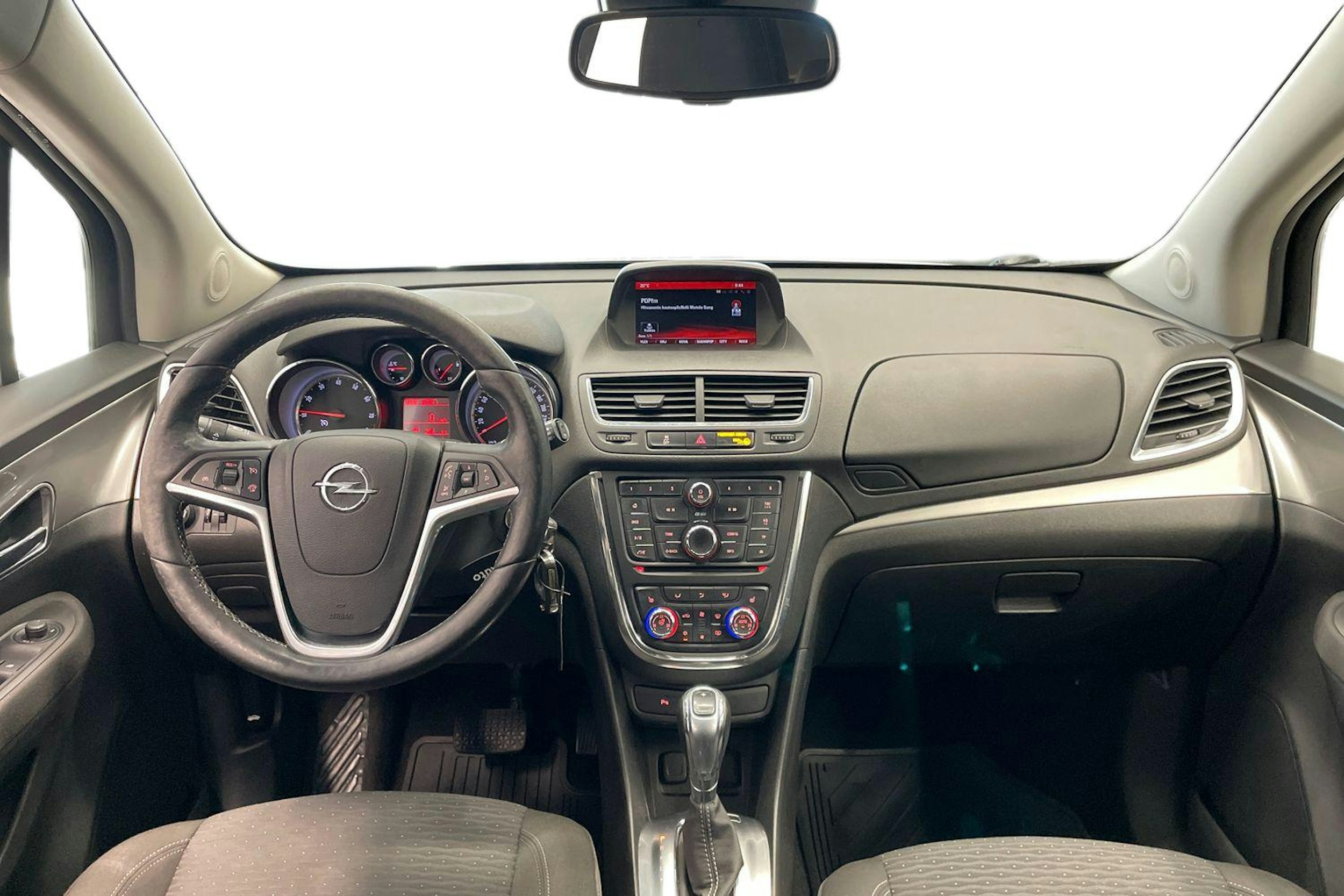 valkoinen Opel Mokka 2016 kuva 9.