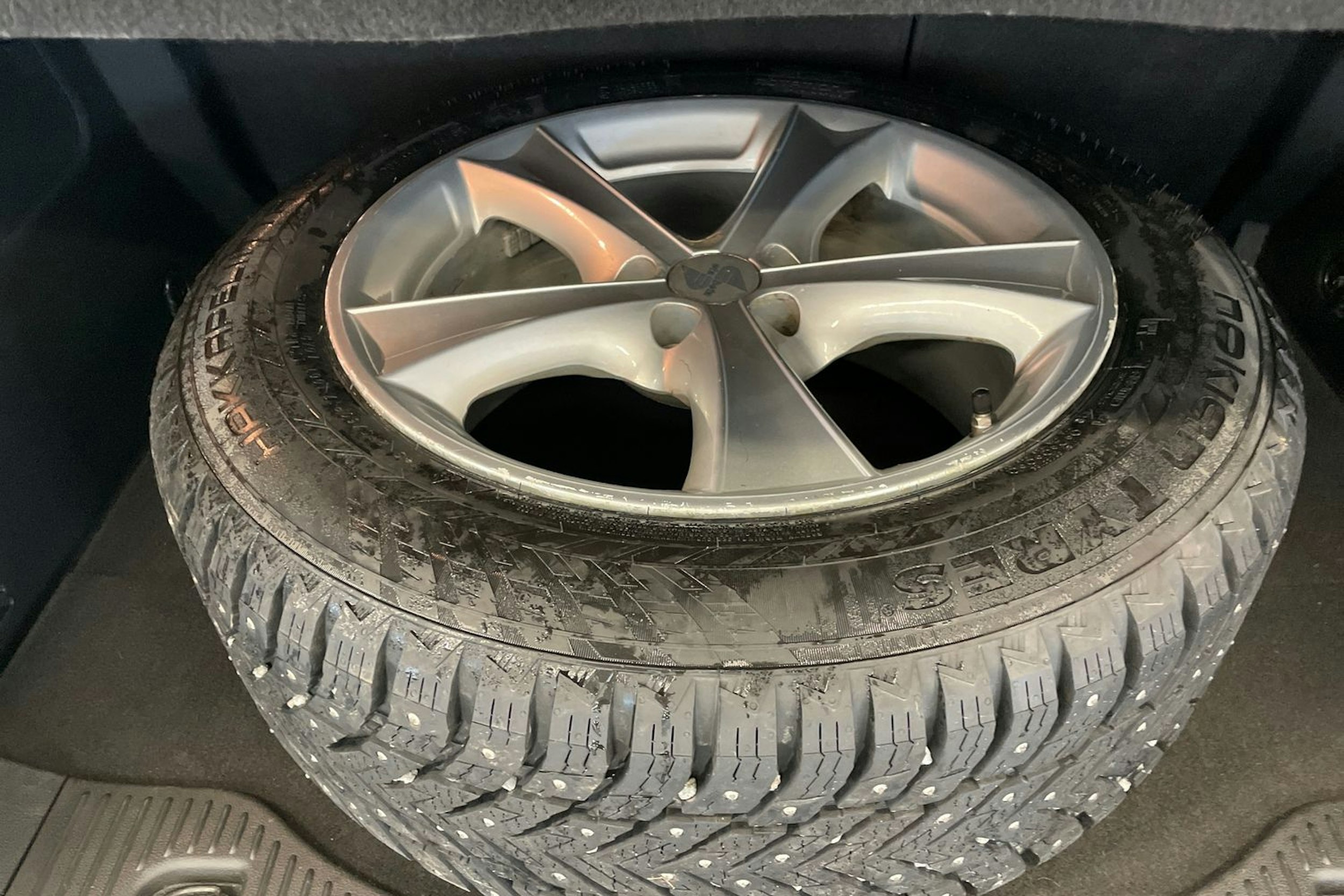 Sininen Opel Mokka 2016 kuva 13.