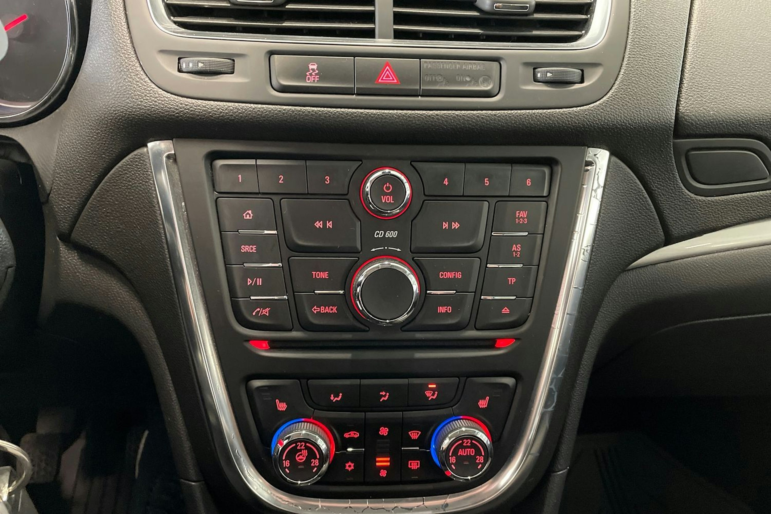 hopea Opel Mokka 2016 kuva 22.