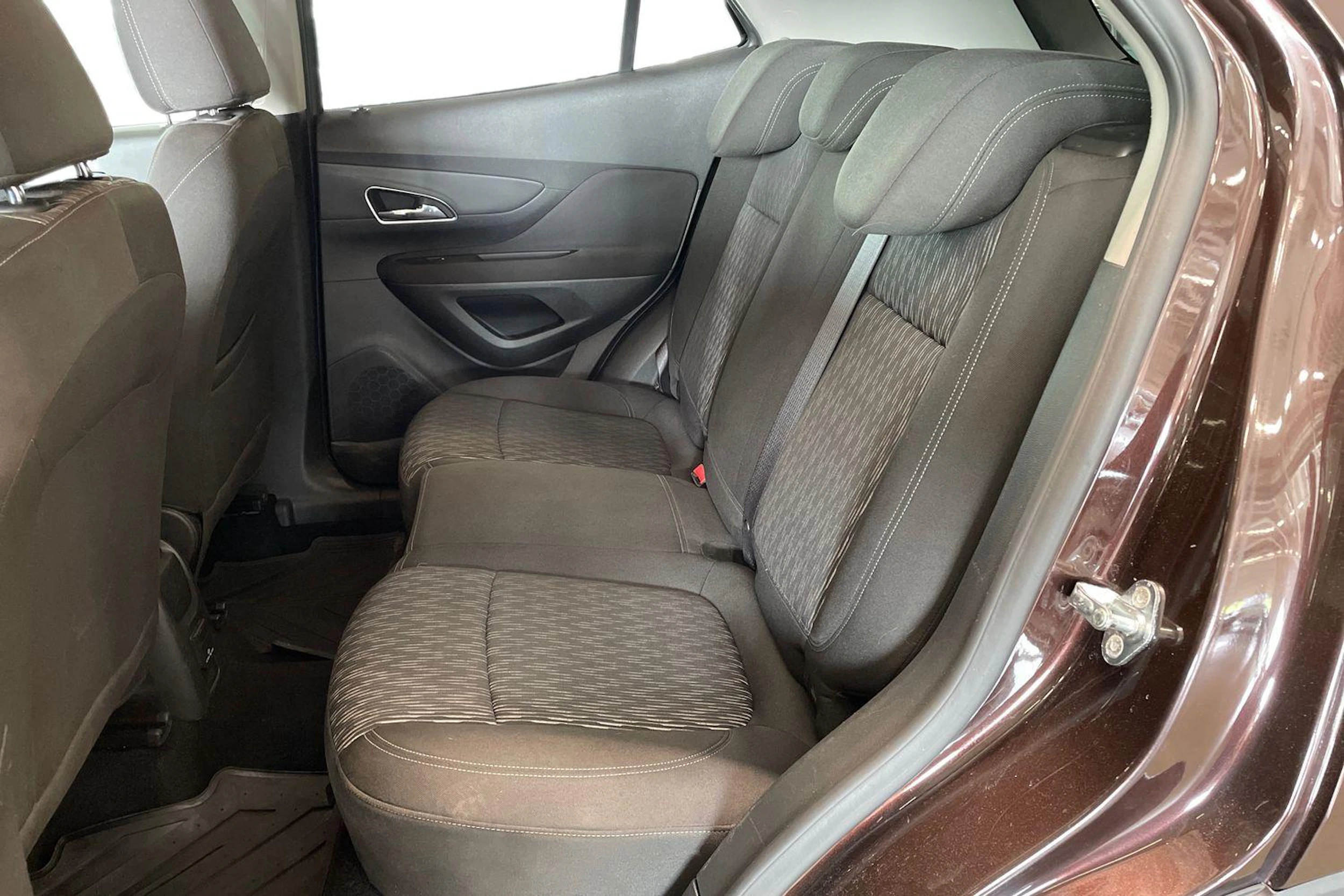 ruskea (beige) Opel Mokka 2016 kuva 11.