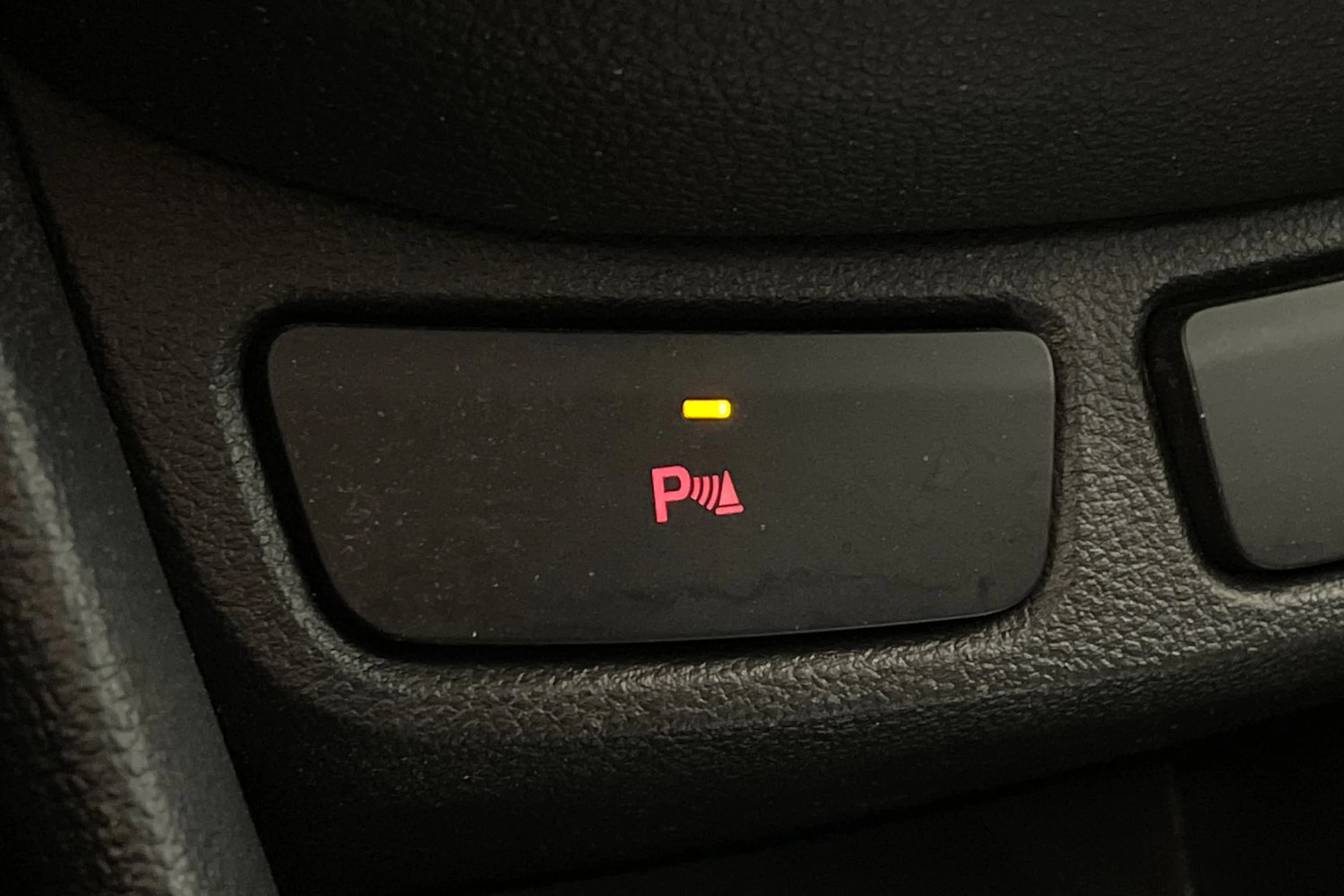 ruskea (beige) Opel Mokka 2016 kuva 26.