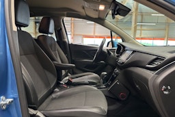 sininen Opel Mokka 2017 kuva 13.