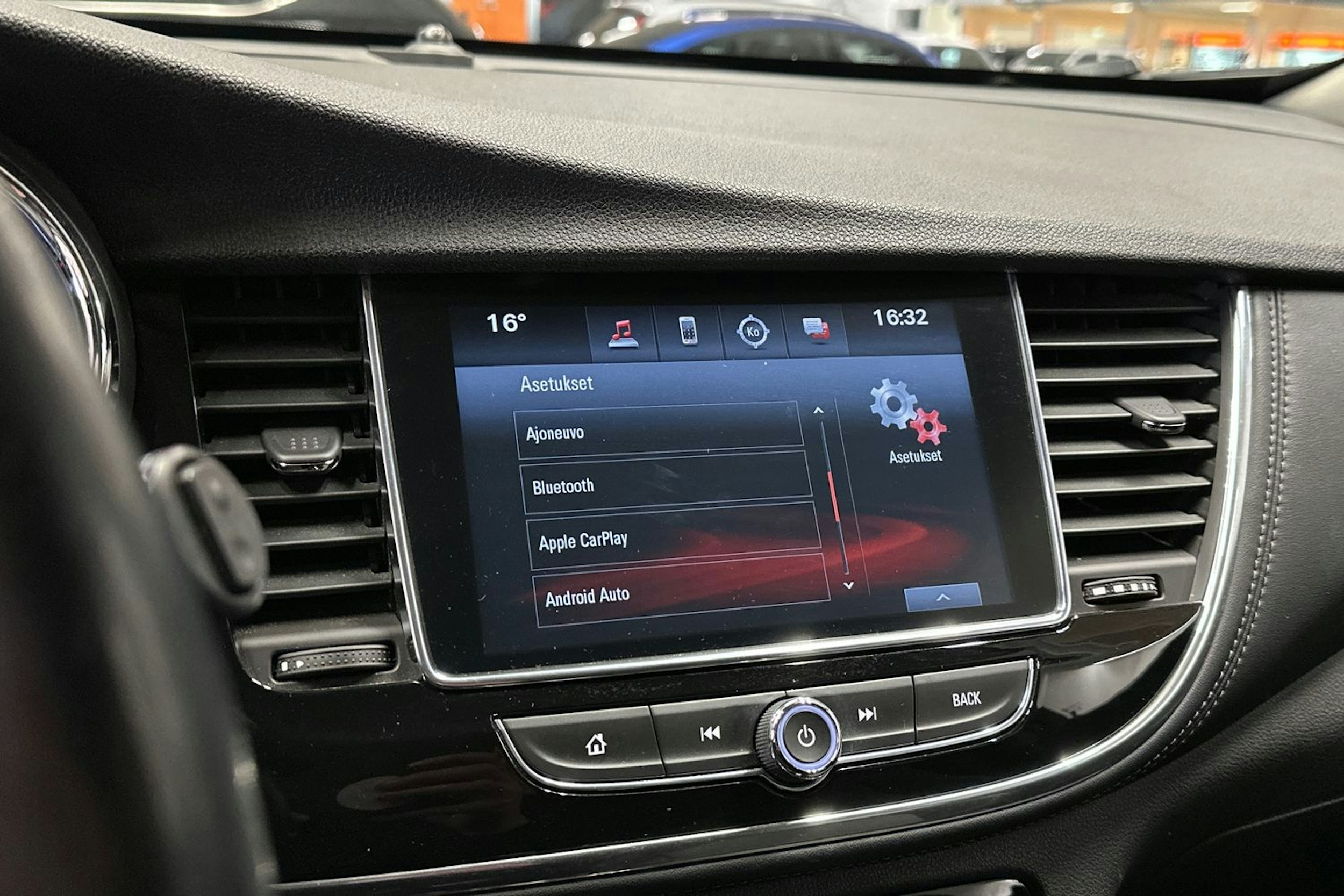 sininen Opel Mokka 2017 kuva 20.
