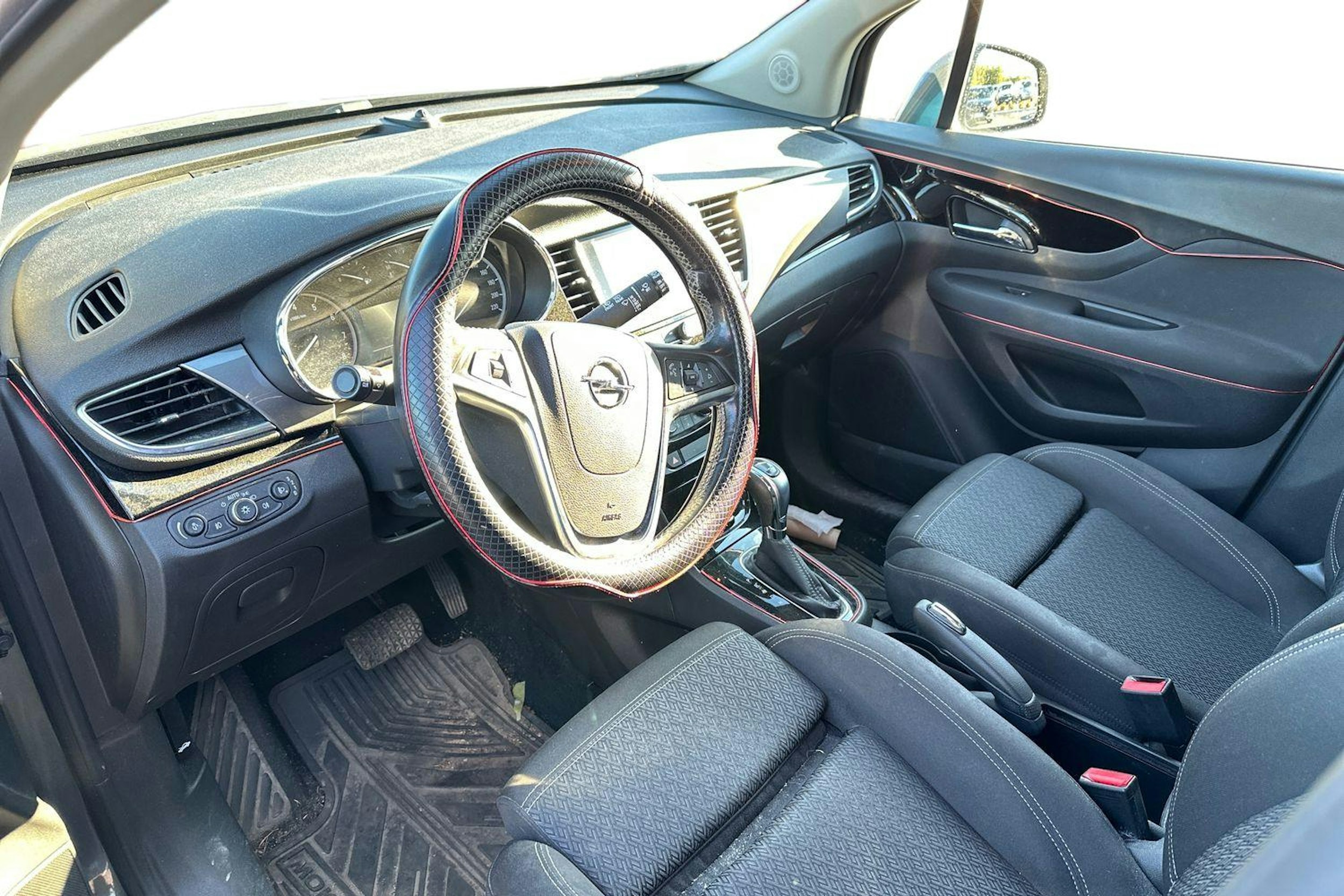 harmaa Opel Mokka 2017 kuva 3.