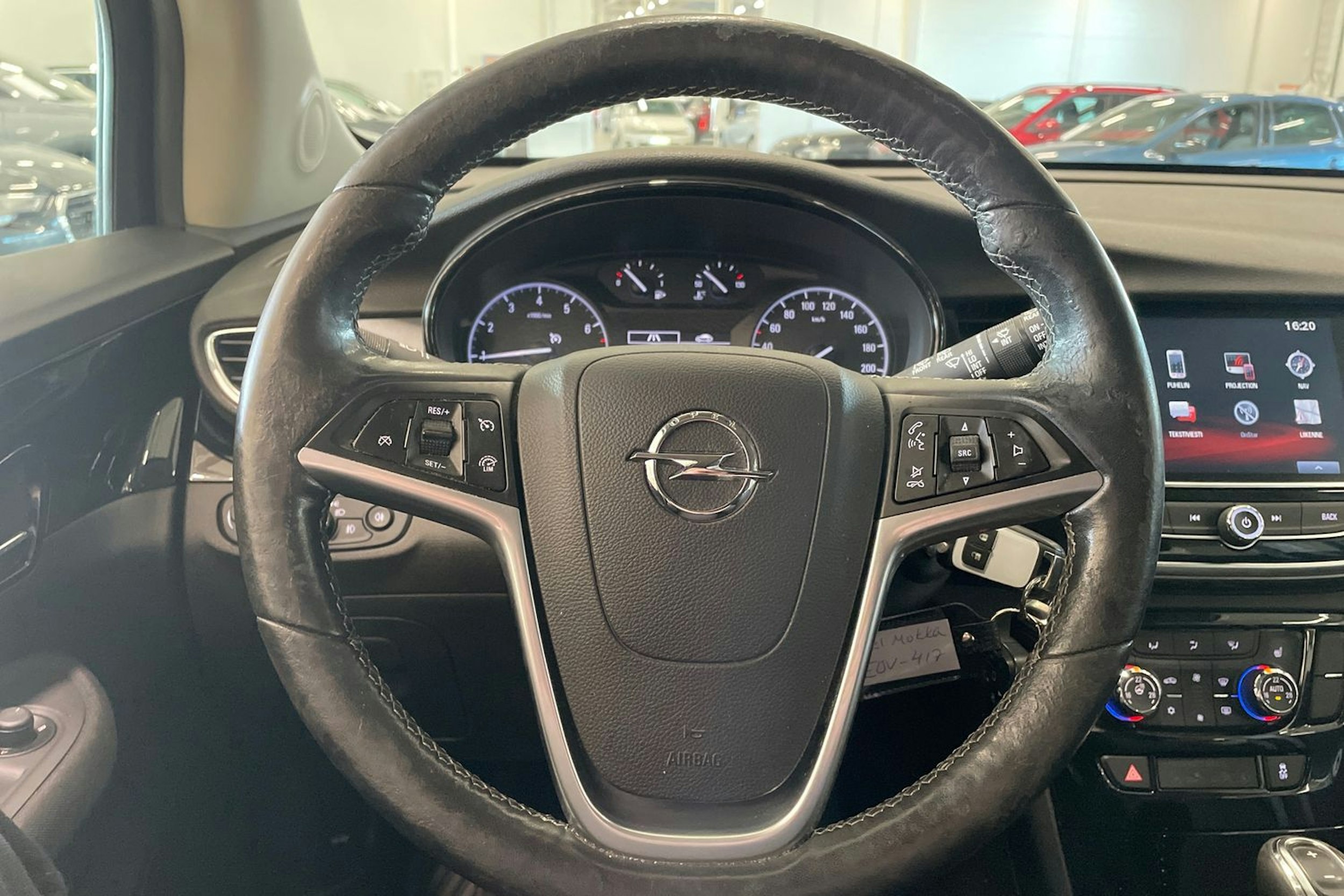 punainen Opel Mokka 2018 kuva 15.