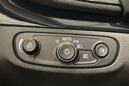 punainen Opel Mokka 2018 kuva 19.