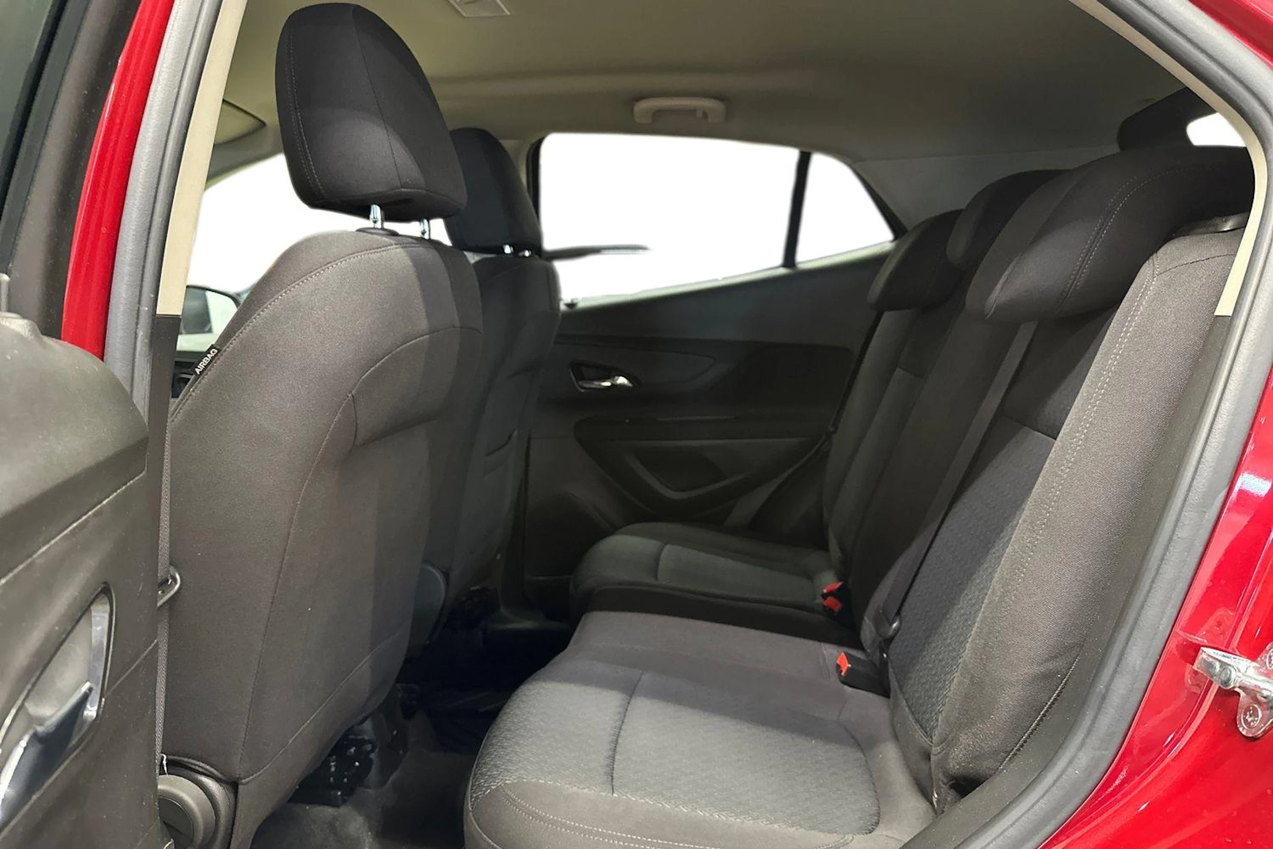 punainen Opel Mokka 2018 kuva 8.
