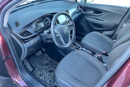 met. punainen Opel Mokka 2018 kuva 3.