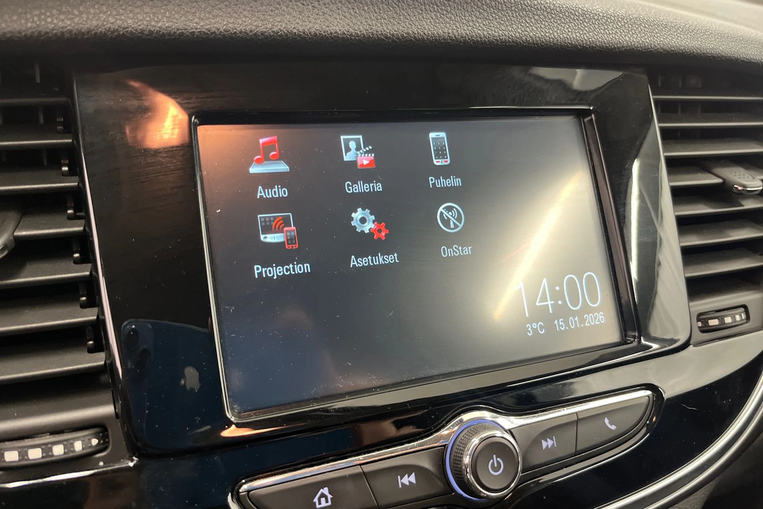 met. punainen Opel Mokka 2018 kuva 15.