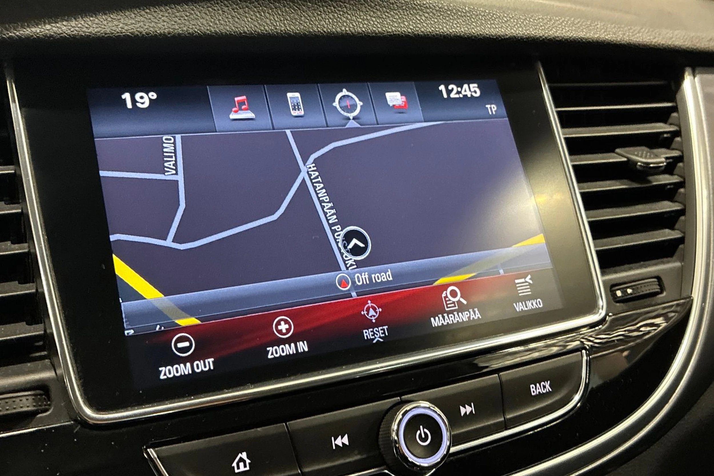 Valkoinen Opel Mokka 2018 kuva 21.