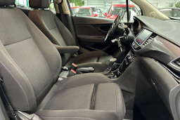 Valkoinen Opel Mokka 2018 kuva 26.