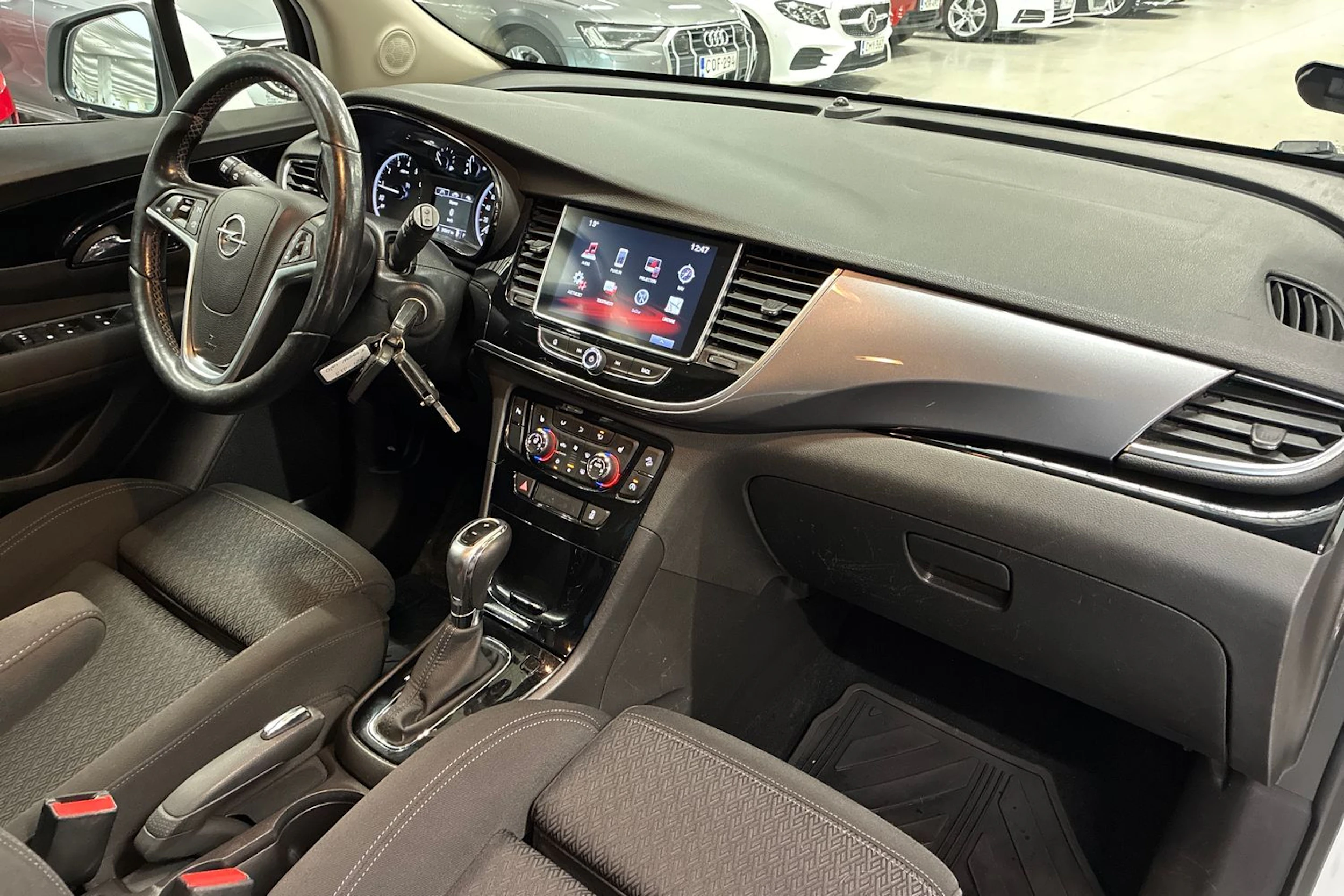 Valkoinen Opel Mokka 2018 kuva 27.
