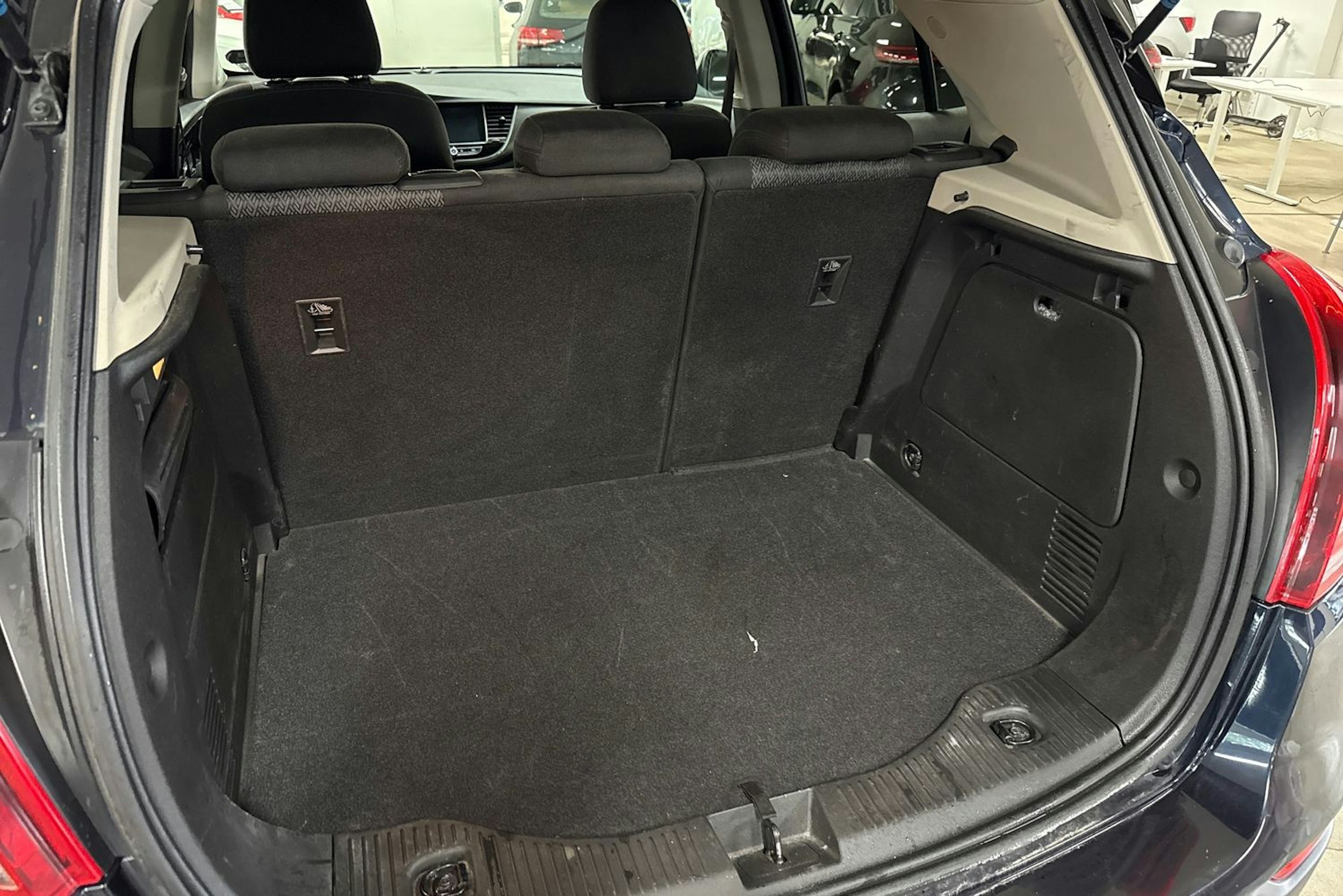 musta Opel Mokka 2019 kuva 14.
