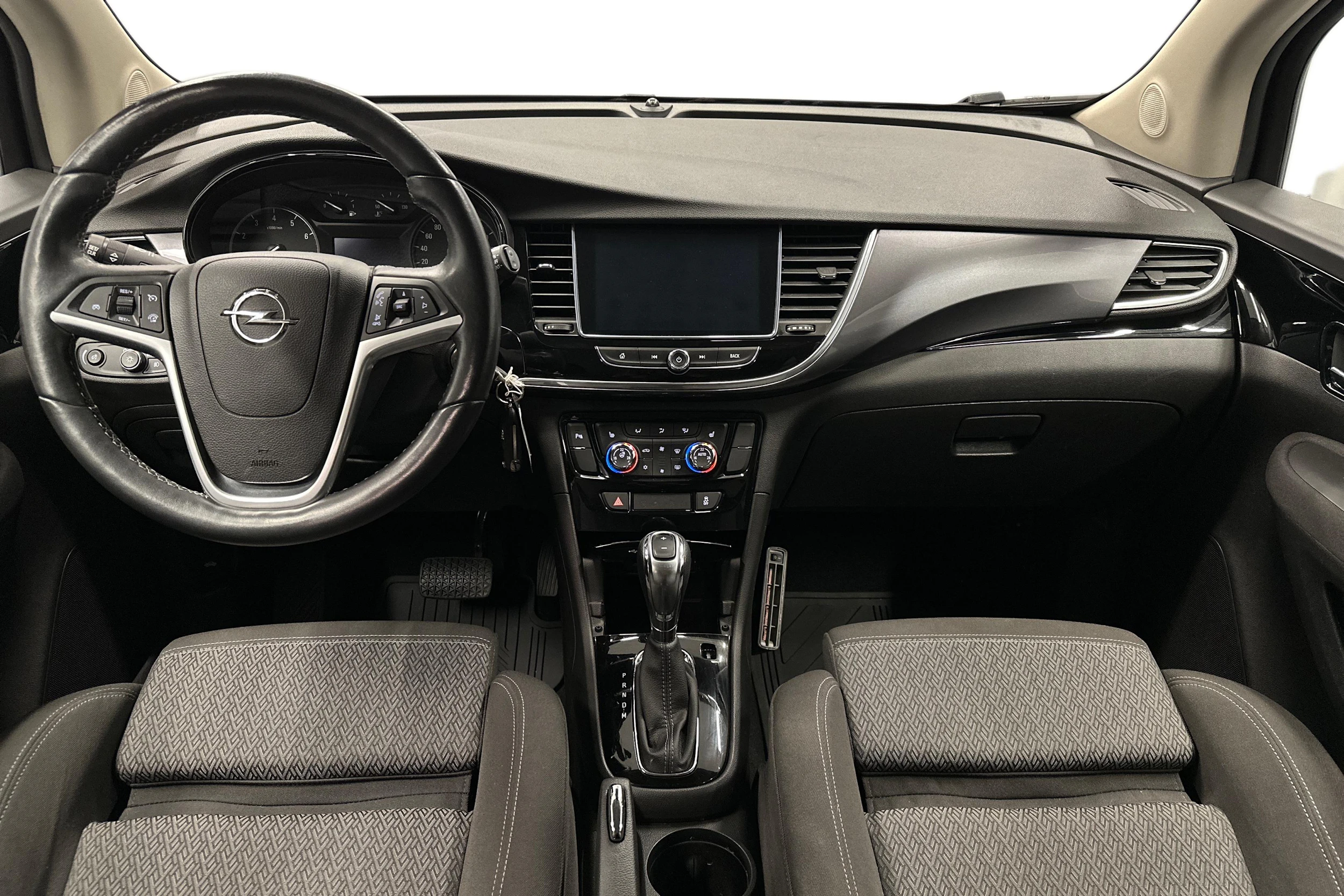 valkoinen Opel Mokka 2019 kuva 7.