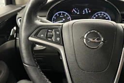 valkoinen Opel Mokka 2019 kuva 11.