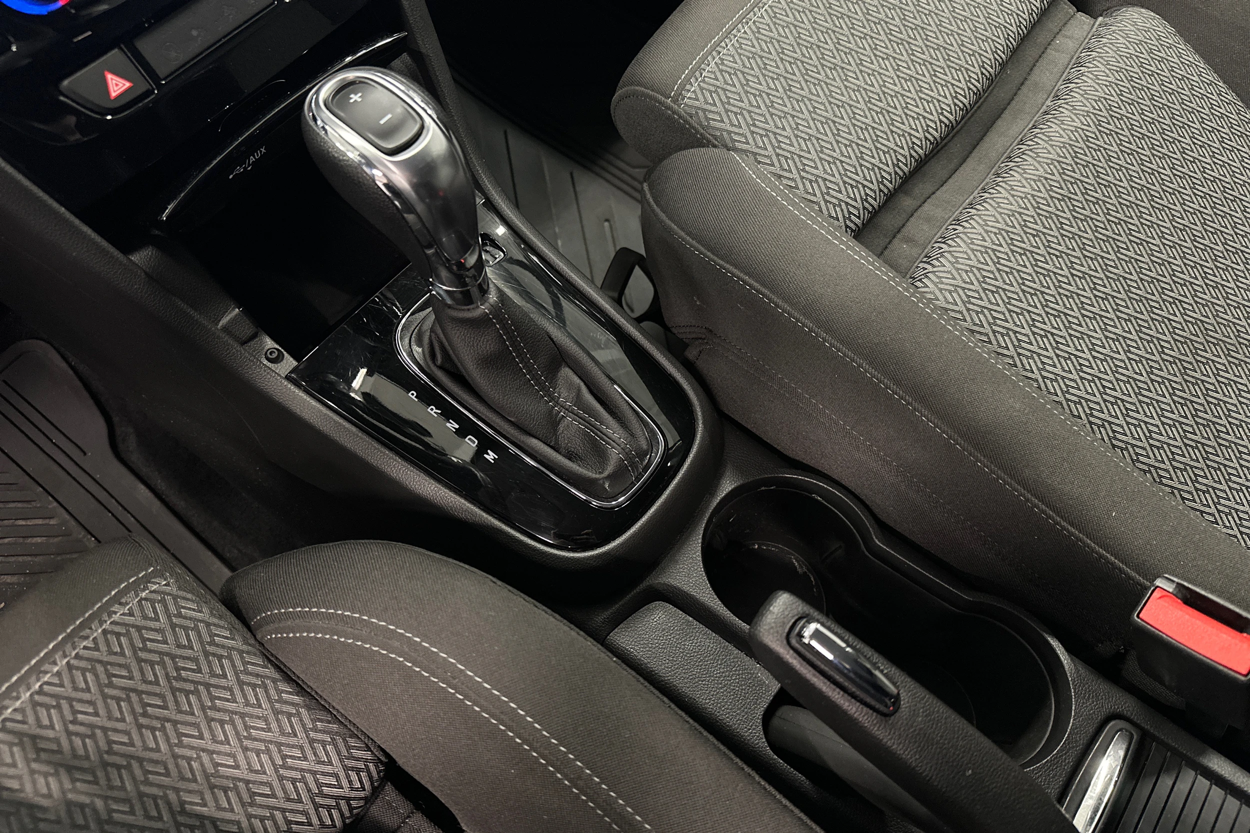valkoinen Opel Mokka 2019 kuva 25.