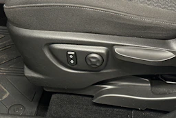 valkoinen Opel Mokka 2019 kuva 26.